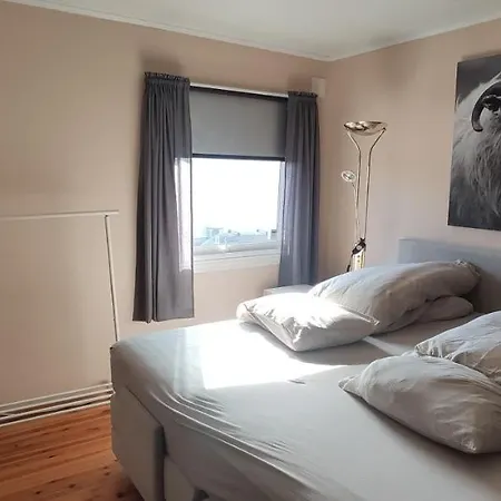 Sleeps 8 - 3 Bedrooms Kristiansand